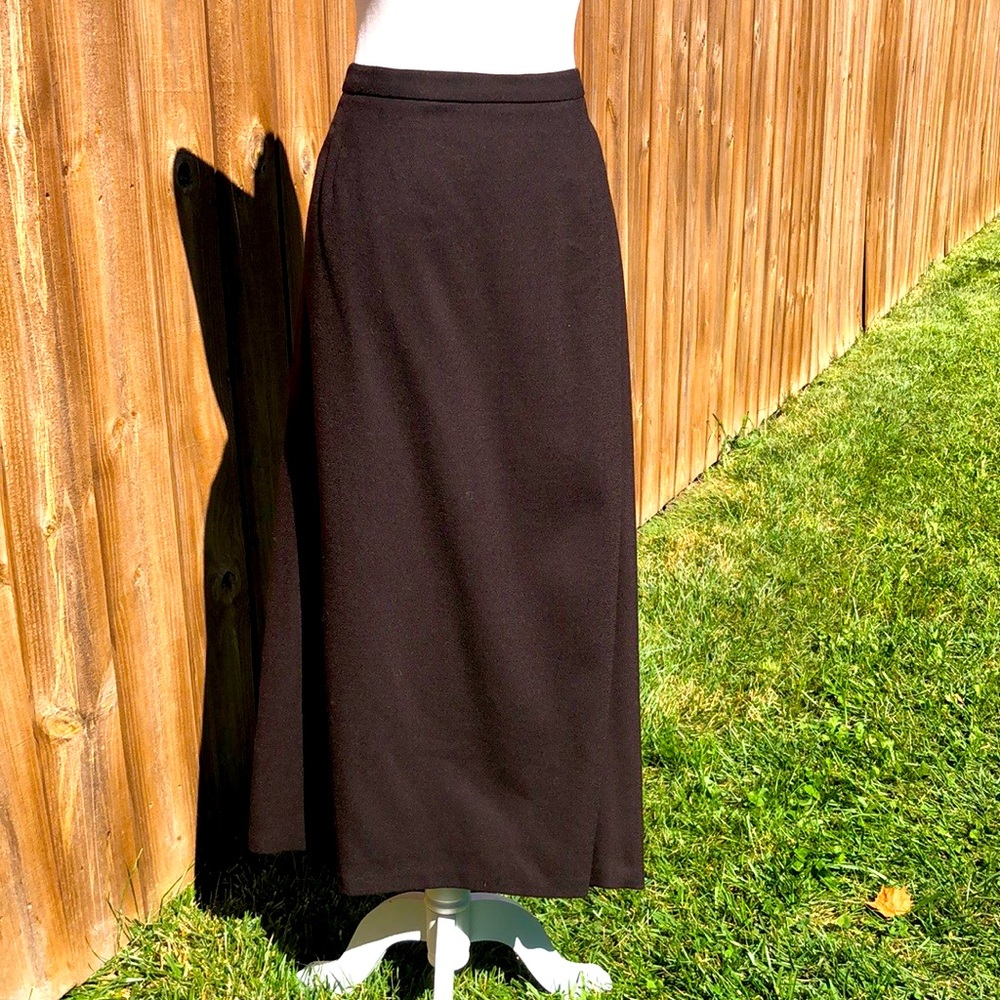 Preston & York beautiful chocolate crepe de chine. Sz 16 skirt